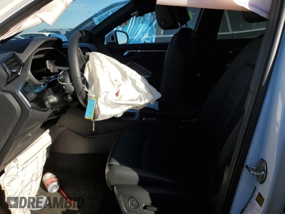 2024 Audi Q3 S line Premium z VIN WA1DECF35R1082556, wystawiony jako Copart lot #41539675 z przebiegiem Nie podano mil oraz Szkoda całkowita • Salvage title. Historia ofert i sprzedaży dostępna na DreamBid. Obrazek 7.