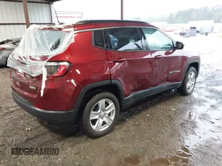 2022 Jeep Compass Latitude z VIN 3C4NJDBBXNT158865, wystawiony jako IAAI lot #41973643 z przebiegiem 11 209 mil mil oraz . Historia ofert i sprzedaży dostępna na DreamBid. Obrazek 4.