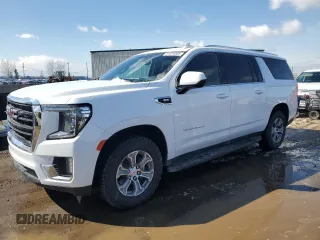 2023 GMC Yukon XL SLE z VIN 1GKS2FKD8PR225086, wystawiony jako Copart lot #51574005 z przebiegiem 52 944 mil mil oraz Szkoda całkowita • Salvage title. Historia ofert i sprzedaży dostępna na DreamBid. Obrazek 1.