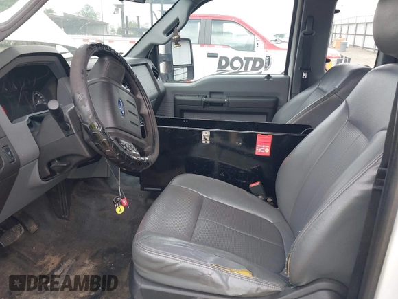 2016 Ford F-250 XL с VIN 1FD7X2B64GEC87410, выставлен на аукционе IAAI как лот 42014965 с пробегом Не указан миль и . История ставок и продаж доступна на DreamBid. Изображение 19.