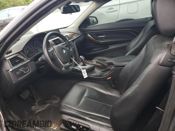 2015 BMW 4 Series 435i xDrive z VIN WBA3R5C56FK372962, wystawiony jako Copart lot #56378055 z przebiegiem 146 065 mil mil oraz Szkoda całkowita • Salvage title. Historia ofert i sprzedaży dostępna na DreamBid. Obrazek 7.