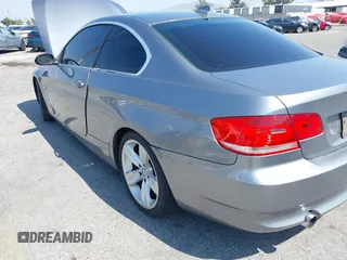 2007 BMW 3 Series 335i z VIN WBAWB735X7PV83843, wystawiony jako IAAI lot #42218921 z przebiegiem 169 401 mil mil oraz . Historia ofert i sprzedaży dostępna na DreamBid. Obrazek 6.
