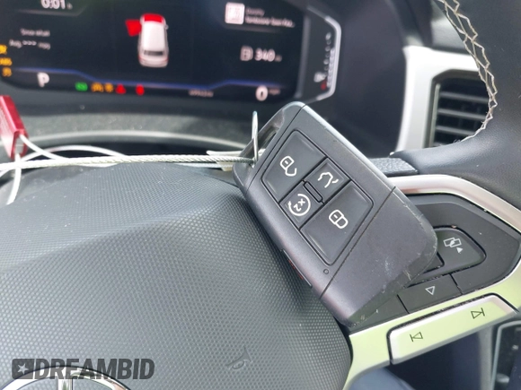 2022 Volkswagen Atlas SE z VIN 1V2JR2CA7NC523045, wystawiony jako IAAI lot #42072173 z przebiegiem 49 943 mil mil oraz . Historia ofert i sprzedaży dostępna na DreamBid. Obrazek 11.