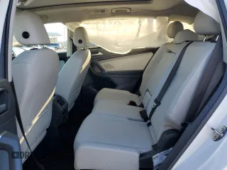 2018 Volkswagen Tiguan SEL z VIN 3VV3B7AX3JM047891, wystawiony jako Copart lot #41615545 z przebiegiem 63 995 mil mil oraz Szkoda całkowita • Salvage title. Historia ofert i sprzedaży dostępna na DreamBid. Obrazek 12.