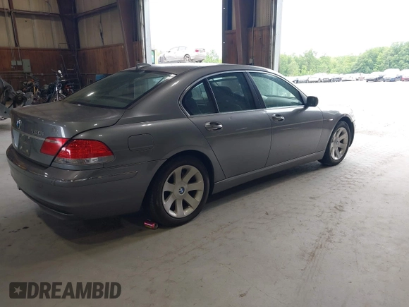 2007 BMW 7 Series 750i with VIN WBAHL835X7DT08227, listed as a IAAI auction lot 42620623 with 177,516 mi miles and . Bid and sale history available at DreamBid. Image 4.