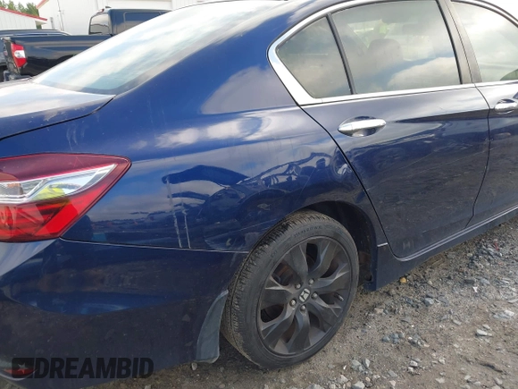 2016 Honda Accord Sport z VIN 1HGCR2F53GA185880, wystawiony jako IAAI lot #42605304 z przebiegiem 100 752 mil mil oraz . Historia ofert i sprzedaży dostępna na DreamBid. Obrazek 19.