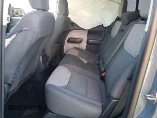 2022 Ford Maverick XL z VIN 3FTTW8E96NRA12792, wystawiony jako Copart lot #54229745 z przebiegiem 74 384 mil mil oraz Szkoda całkowita • Salvage title. Historia ofert i sprzedaży dostępna na DreamBid. Obrazek 10.