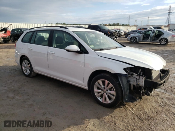 2019 Volkswagen Golf SportWagen S with VIN 3VW117AU4KM510182, listed as a Copart auction lot 76005793 with 43,897 mi miles. Bid and sale history available at carsss.com. Image 4.