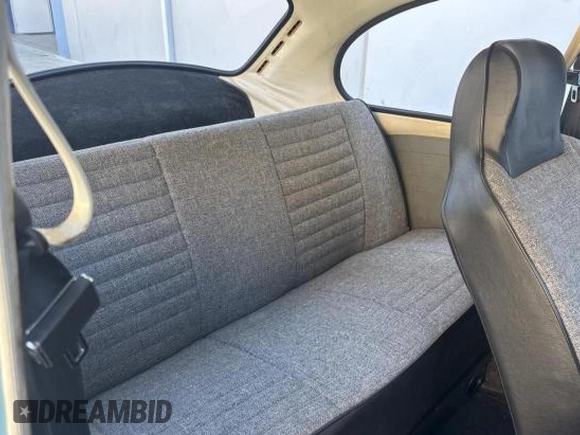 1974 Volkswagen Beetle with VIN 1142098323, listed as a Copart auction lot 48799085 with 41,346 mi miles and Clean Title. Bid and sale history available at DreamBid. Image 6.