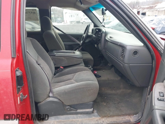 2003 Chevrolet Silverado 1500 with VIN 2GCEK19T431299780, listed as a IAAI auction lot 41537100 with 249,868 mi miles. Bid and sale history available at carsss.com. Image 5.