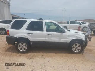 2005 Ford Escape XLT with VIN 1FMYU03125KE16019, listed as a IAAI auction lot 42256715 with 222,592 mi miles and . Bid and sale history available at DreamBid. Image 13.