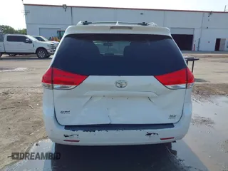 2011 Toyota Sienna XLE с VIN 5TDDK3DC6BS029472, выставлен на аукционе IAAI как лот 42334600 с пробегом 145 860 миль миль и . История ставок и продаж доступна на DreamBid. Изображение 6.