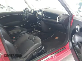 2012 MINI Hardtop S with VIN WMWSV3C55CT387678, listed as a IAAI auction lot 42487337 with 111,965 mi miles and . Bid and sale history available at DreamBid. Image 5.