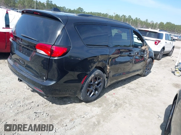 2019 Chrysler Pacifica Limited 35th Anniversary with VIN 2C4RC1GG3KR617683, listed as a IAAI auction lot 41661949 with 79,779 mi miles and . Bid and sale history available at DreamBid. Image 4.