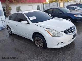 2010 Nissan Altima 2.5 S with VIN 1N4AL2AP0AN505016, listed as a IAAI auction lot 41726113 with 187,906 mi miles. Bid and sale history available at carsss.com. Image 1.