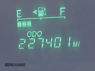 2004 Toyota Prius z VIN JTDKB20U140070419, wystawiony jako IAAI lot #41985652 z przebiegiem 227 401 mil mil oraz . Historia ofert i sprzedaży dostępna na DreamBid. Obrazek 15.
