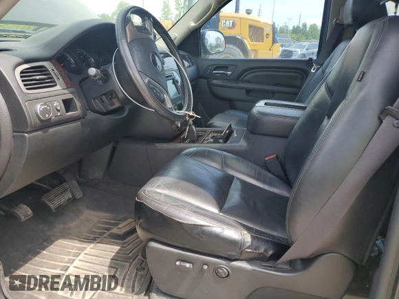 2011 GMC Sierra 1500 Denali z VIN 3GTP2XE25BG226450, wystawiony jako Copart lot #54248565 z przebiegiem 162 474 mil mil oraz Czysty tytuł • Clean title. Historia ofert i sprzedaży dostępna na DreamBid. Obrazek 7.