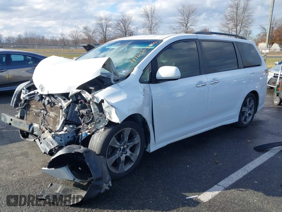 2014 Toyota Sienna SE with VIN 5TDXK3DC1ES422510, listed as a IAAI auction lot 41030376 with Not Provided miles and . Bid and sale history available at DreamBid. Image 18.