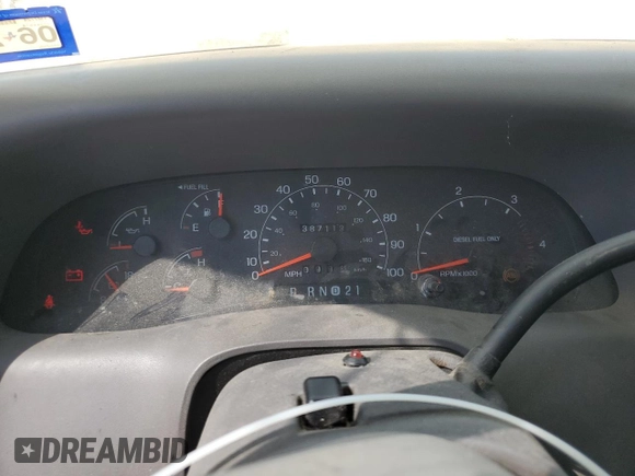 2001 Ford F-250 XL with VIN 1FTNW21F81EC72433, listed as a Copart auction lot 55520905 with 387,113 mi miles and Salvage title. Bid and sale history available at DreamBid. Image 9.