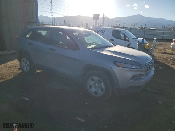 2014 Jeep Cherokee Sport with VIN 1C4PJMAB0EW233111, listed as a Copart auction lot 43188215 with 98,337 mi miles and Salvage Title. Bid and sale history available at carsss.com. Image 4.