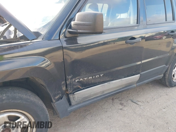 2011 Jeep Patriot Sport with VIN 1J4NT1GA5BD103535, listed as a IAAI auction lot 41018860 with 172,168 mi miles and . Bid and sale history available at carsss.com. Image 6.