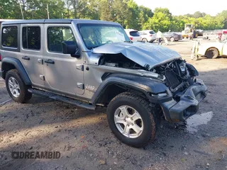 2020 Jeep Wrangler Unlimited Sport S с VIN 1C4HJXDGXLW325708, выставлен на аукционе IAAI как лот 42245644 с пробегом 53 671 миль миль и . История ставок и продаж доступна на DreamBid. Изображение 1.