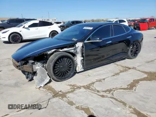 2019 Tesla Model S 100D z VIN 5YJSA1E46KF331936, wystawiony jako Copart lot #49639135 z przebiegiem 20 499 mil mil oraz Szkoda całkowita • Salvage title. Historia ofert i sprzedaży dostępna na DreamBid. Obrazek 1.