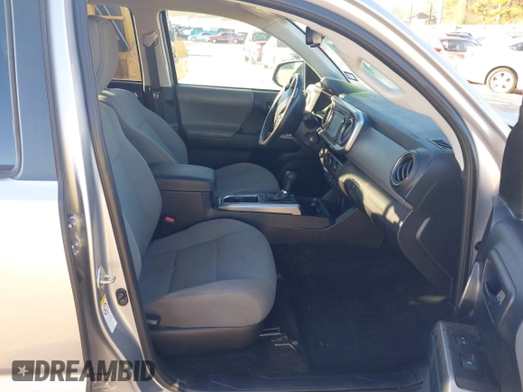 2018 Toyota Tacoma SR with VIN 5TFCZ5AN6JX130397, listed as a IAAI auction lot 39790739 with 115,445 mi miles. Bid and sale history available at carsss.com. Image 5.