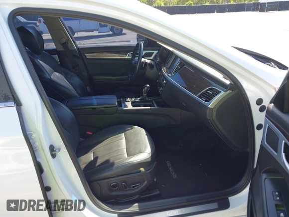 2016 Hyundai Genesis 3.8L z VIN KMHGN4JE2GU128482, wystawiony jako IAAI lot #42065181 z przebiegiem 163 925 mil mil oraz . Historia ofert i sprzedaży dostępna na DreamBid. Obrazek 5.