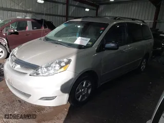 2010 Toyota Sienna CE with VIN 5TDKK4CC5AS301619, listed as a IAAI auction lot 41730180 with 177,117 mi miles. Bid and sale history available at carsss.com. Image 2.