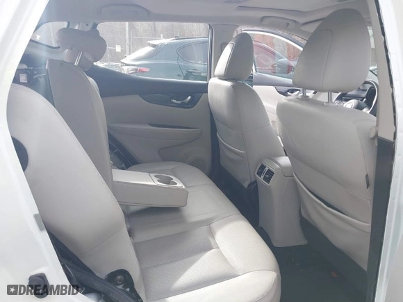 2018 Nissan Rogue Sport SV with VIN JN1BJ1CR6JW265285, listed as a IAAI auction lot 41387441 with 25,468 mi miles. Bid and sale history available at carsss.com. Image 8.