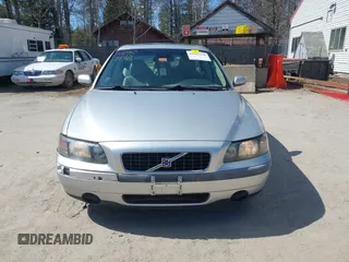 2004 Volvo S60 с VIN YV1RS61T242361425, выставлен на аукционе IAAI как лот 41987136 с пробегом 221 533 миль миль и . История ставок и продаж доступна на DreamBid. Изображение 13.