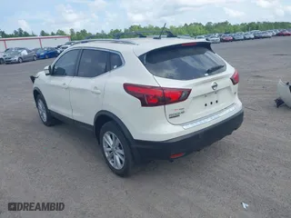 2017 Nissan Rogue Sport SV with VIN JN1BJ1CP4HW018940, listed as a IAAI auction lot 42127594 with 98,684 mi miles. Bid and sale history available at carsss.com. Image 3.