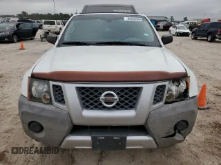 2014 Nissan Xterra S with VIN 5N1AN0NU2EN811225, listed as a Copart auction lot 86656564 with 160,476 mi miles and Salvage title. Bid and sale history available at DreamBid. Image 5.