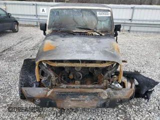 2010 Jeep Wrangler Unlimited Rubicon z VIN 1J4HA6H13AL202972, wystawiony jako Copart lot #46494505 z przebiegiem Nie podano mil oraz Szkoda całkowita • Salvage title. Historia ofert i sprzedaży dostępna na DreamBid. Obrazek 5.