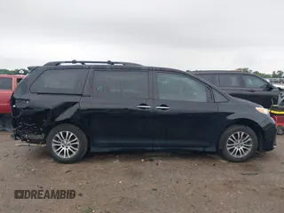 2019 Toyota Sienna XLE Auto Access Seat with VIN 5TDYZ3DC2KS977512, listed as a IAAI auction lot 42437255 with 41,877 mi miles and . Bid and sale history available at DreamBid. Image 13.