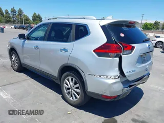 2017 Nissan Rogue S with VIN KNMAT2MT5HP588959, listed as a IAAI auction lot 39662668 with 224,444 mi miles and . Bid and sale history available at carsss.com. Image 3.