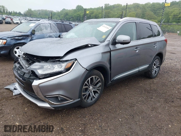 2018 Mitsubishi Outlander SE z VIN JA4AD3A35JZ064058, wystawiony jako IAAI lot #42311265 z przebiegiem 79 291 mil mil oraz . Historia ofert i sprzedaży dostępna na DreamBid. Obrazek 17.