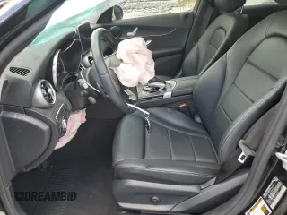 2016 Mercedes-Benz C 300 с VIN 55SWF4JB0GU155996, выставлен на аукционе Copart как лот 61053425 с пробегом 22 636 миль миль и Списание • Salvage title. История ставок и продаж доступна на DreamBid. Изображение 7.