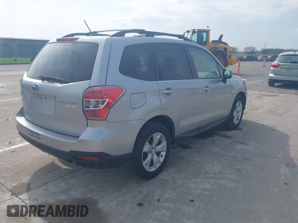 2014 Subaru Forester 2.5i Premium with VIN JF2SJAEC0EH516268, listed as a IAAI auction lot 42102665 with 162,561 mi miles. Bid and sale history available at carsss.com. Image 4.