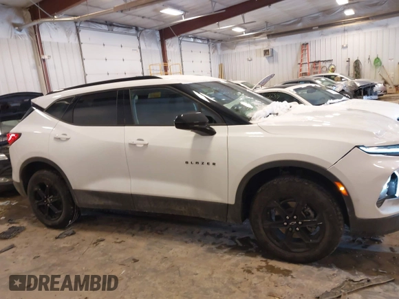 2024 Chevrolet Blazer LT with VIN 3GNKBCR48RS284128, listed as a IAAI auction lot 41542591 with 2,847 mi miles and . Bid and sale history available at DreamBid. Image 13.