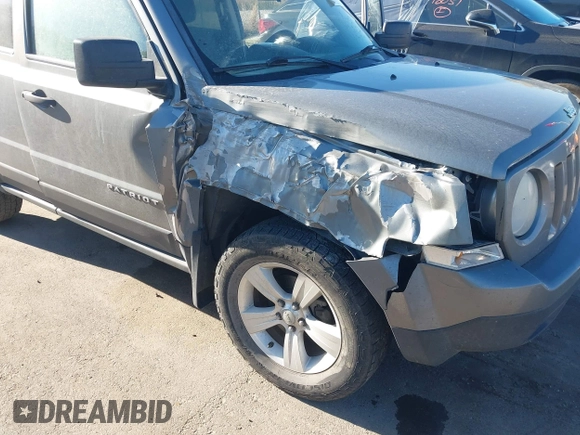 2013 Jeep Patriot Sport z VIN 1C4NJRBB5DD132031, wystawiony jako IAAI lot #42128834 z przebiegiem 97 907 mil mil oraz . Historia ofert i sprzedaży dostępna na DreamBid. Obrazek 6.
