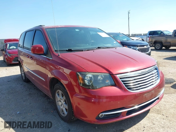 2013 Chrysler Town & Country Touring z VIN 2C4RC1BG7DR583239, wystawiony jako IAAI lot #41955325 z przebiegiem 183 880 mil mil oraz . Historia ofert i sprzedaży dostępna na DreamBid. Obrazek 1.
