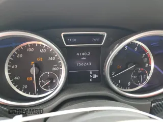 2012 Mercedes-Benz M 350 with VIN 4JGDA5HB3CA025020, listed as a Copart auction lot 55422085 with 156,243 mi miles and Salvage title. Bid and sale history available at DreamBid. Image 9.