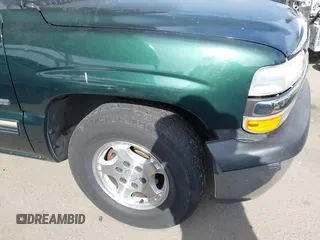 2001 Chevrolet Silverado 1500 LS with VIN 2GCEC19V111272435, listed as a IAAI auction lot 42040260 with 184,968 mi miles. Bid and sale history available at carsss.com. Image 14.