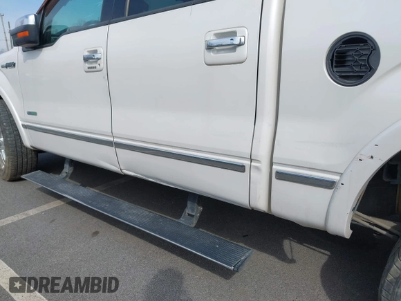 2014 Ford F-150 XL with VIN 1FTFW1ET1EFB06866, listed as a IAAI auction lot 41715890 with 238,605 mi miles. Bid and sale history available at carsss.com. Image 17.