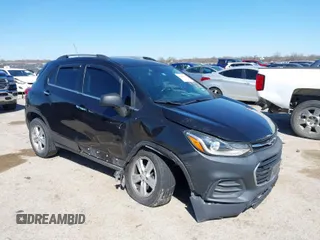 2020 Chevrolet Trax LT with VIN KL7CJPSB8LB038616, listed as a IAAI auction lot 41845018 with 97,459 mi miles. Bid and sale history available at carsss.com. Image 1.