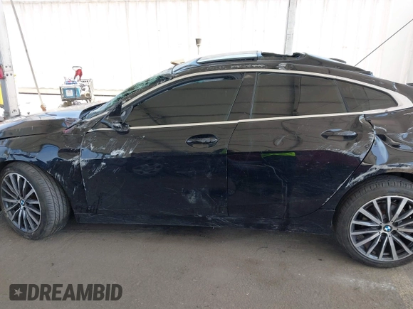 2021 BMW 2 Series 228i xDrive z VIN WBA73AK05M7G55714, wystawiony jako IAAI lot #42096309 z przebiegiem 62 320 mil mil oraz . Historia ofert i sprzedaży dostępna na DreamBid. Obrazek 14.