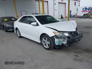 2012 Toyota Camry L with VIN 4T1BF1FK4CU191355, listed as a IAAI auction lot 42043091 with 139,629 mi miles. Bid and sale history available at carsss.com. Image 1.