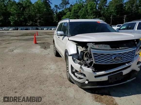 2017 Ford Explorer Platinum с VIN 1FM5K8HT6HGB87448, выставлен на аукционе Copart как лот 55605635 с пробегом 136 626 миль миль и Списание • Salvage title. История ставок и продаж доступна на DreamBid. Изображение 14.